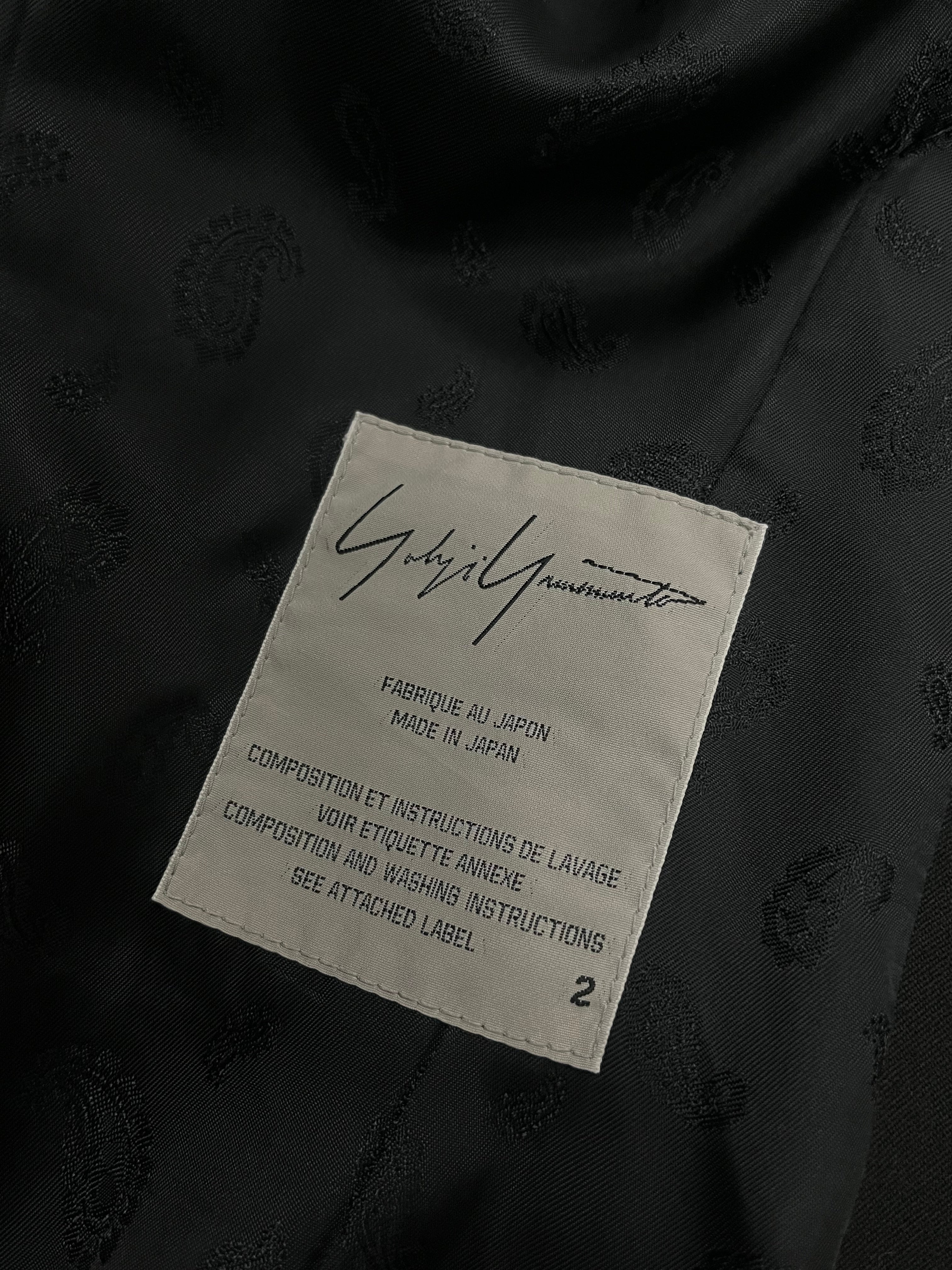 Yohji Yamamoto AW15 Runway Kimono Sleeves Blazer jacket with wide kimono-style sleeves and tailored fit, black fabric, front buttons.