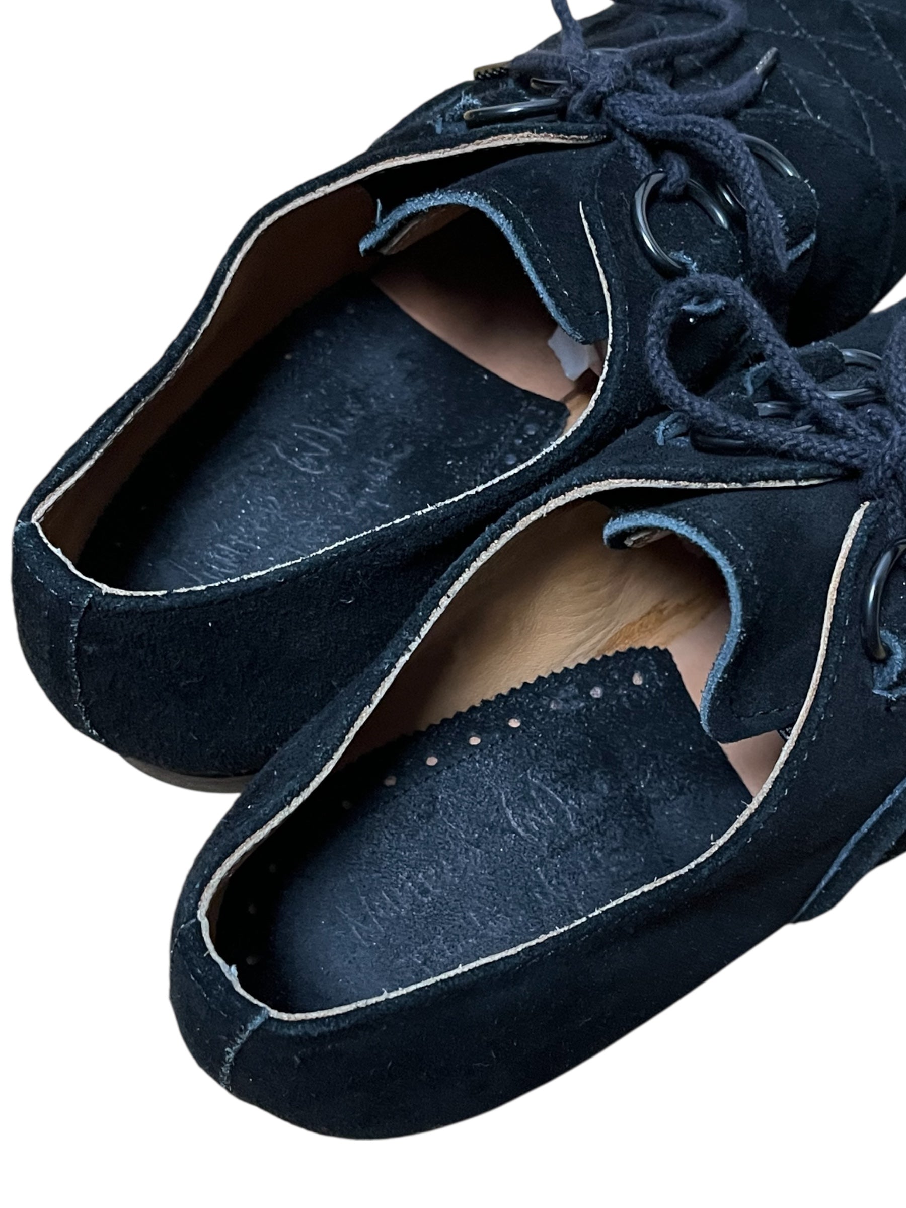 Number (N)ine AW04 "Give Peace A Chance" quilted suede derby shoes with detailed stitching and classic lace-up design.