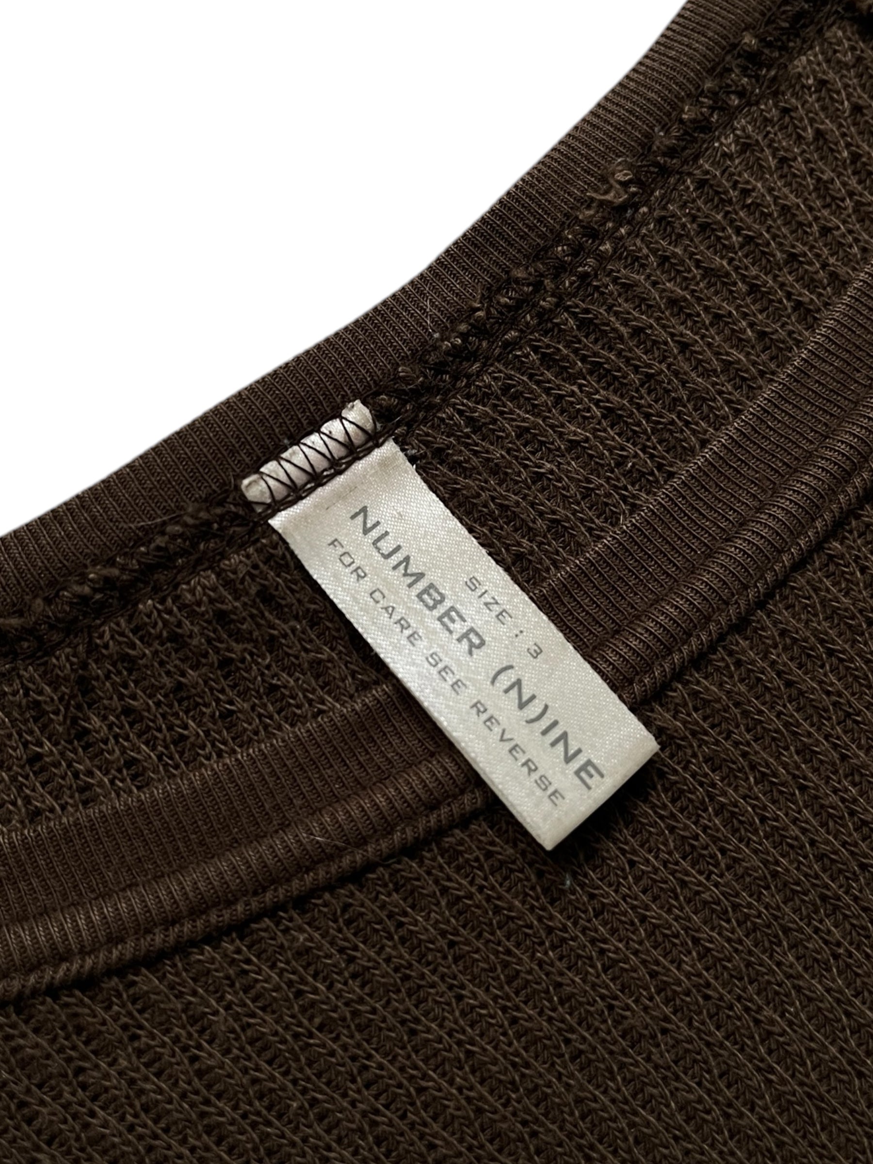 Number (N)ine 00s brown heavy thermal long sleeve shirt with ribbed cuffs and neckline, casual and warm for cold weather.