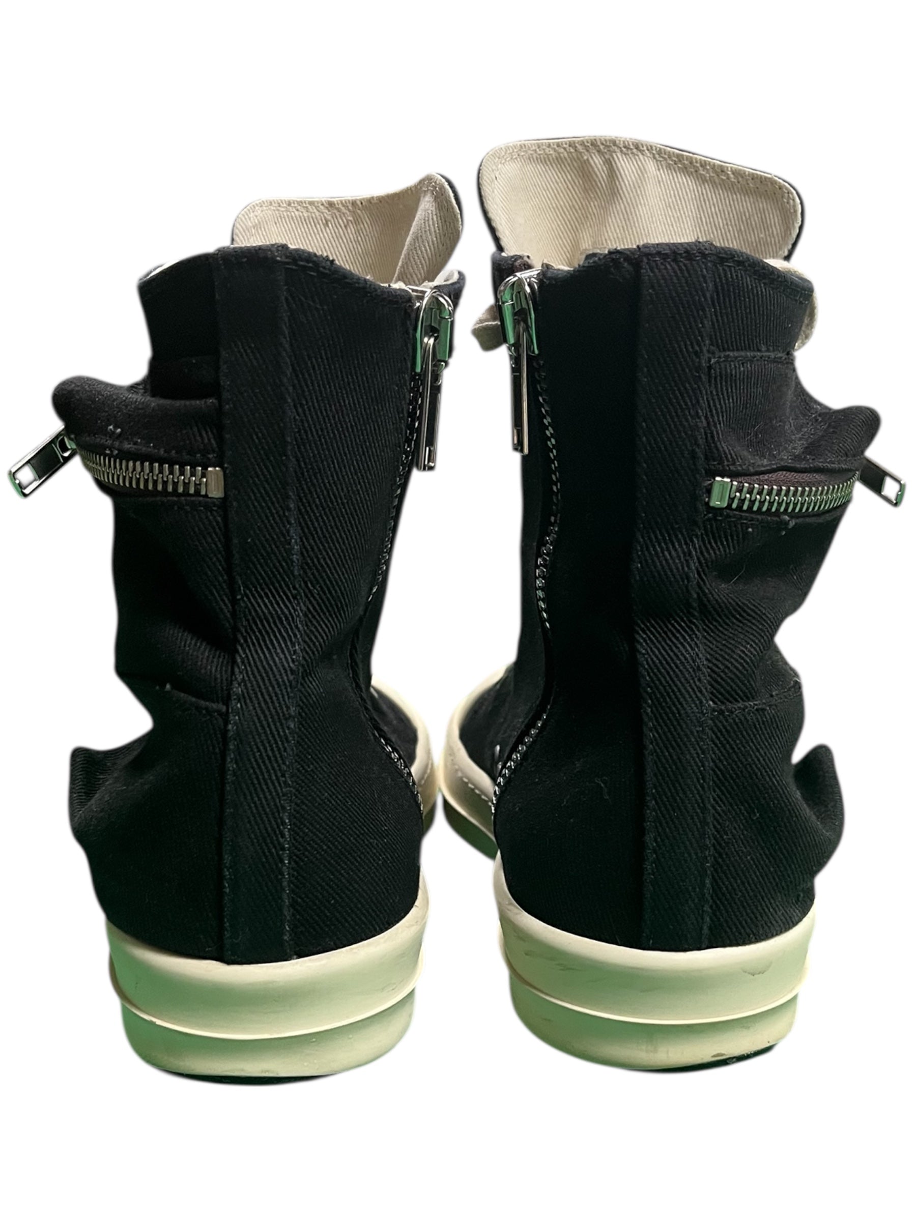 Rick Owens SS22 DRKSHDW Cargo Ramone sneakers with black and gray design, featuring rugged cargo-style details.