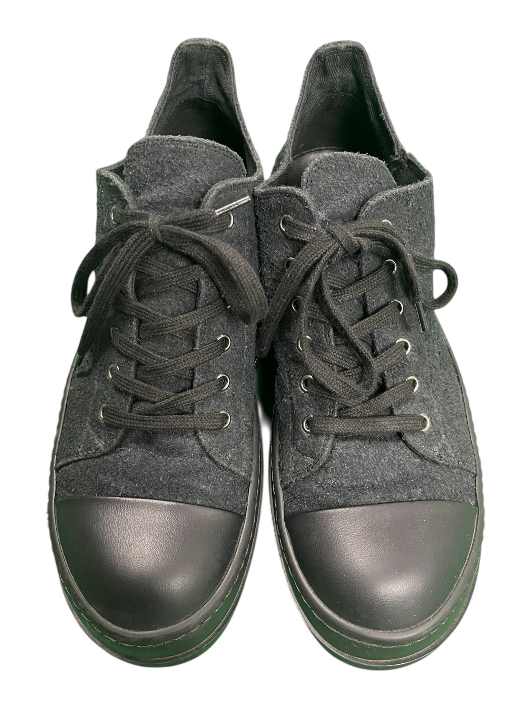 Rick Owens FW22 DRKSHDW Shaggy Cotton Ramone Low Top Sneakers with shaggy cotton upper and classic low-top design.
